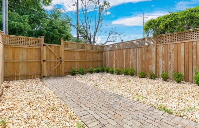 Waldburg Garden - Photo 24