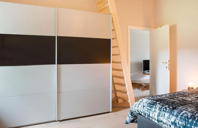 Majestic Villa With Pool and Sauna - Photo 9