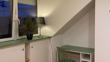 1 bedroom with private bathroom & Kitchenette - Foto 4