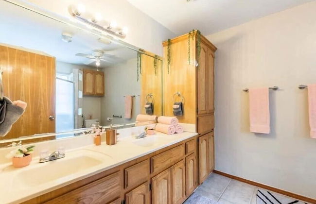 McAllen Majesty 4BR w Pool and Comfort - Foto 43