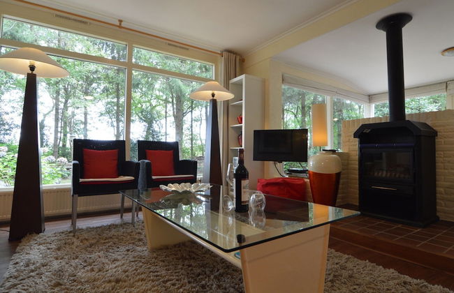 A Detached Bungalow With Outdoor Fireplace, Covered Terrace and Pond in a Forest Plot - Photo 26