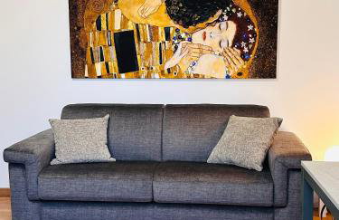 Studio Suite 11 - Photo 9