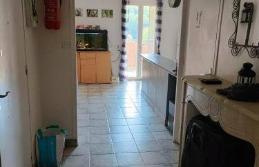 Appartement en Provence avec possibilite garage motos et velo - Foto 10