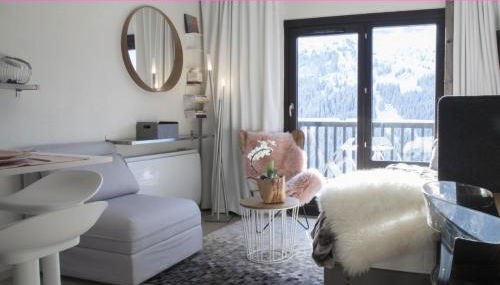 NID DOUILLET DE FLAINE - Photo 1