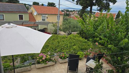 Apartment Neno - Terrace & Parking - Photo 3