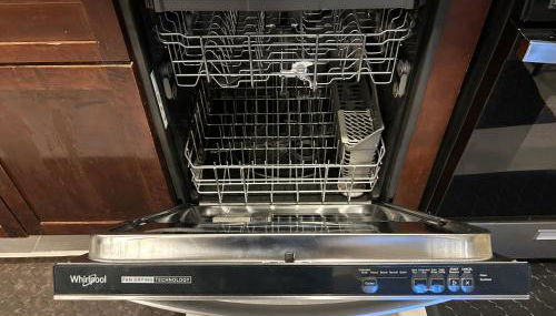 Spacious, one-level condo adjacent to Jackson Park - Photo 5, dishwasher
