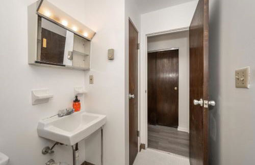 Northside Suite 2 - Cozy Escape - Foto 47