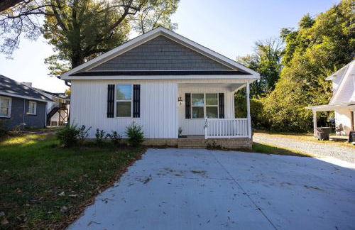 2 Min to Downtown - 9 to Elon - Fast Wi-Fi - Foto 55