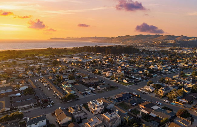 Sunset Serenity by Avantstay Rooftop w/ Hot Tub & Fire Pit, 3 Blocks to Beach! - Foto 48