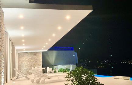 Kuro Beach House - Oceanfront Luxury & 25m pool - Foto 41