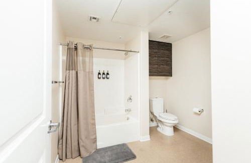 Luxury One Bedroom minutes from The Grove - Foto 23