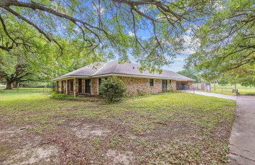 Cajun Stays Cozy 3BR Ranch Near Lafayette with WiFi and Parking - Foto 29
