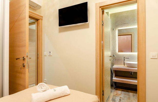 Beachfront Villa Gabriela with Pool - Foto 40