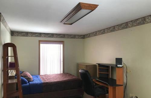 Lakeside Snowmobile - Ski Villa, 4BR 2BA, sleeps 10 - Foto 7