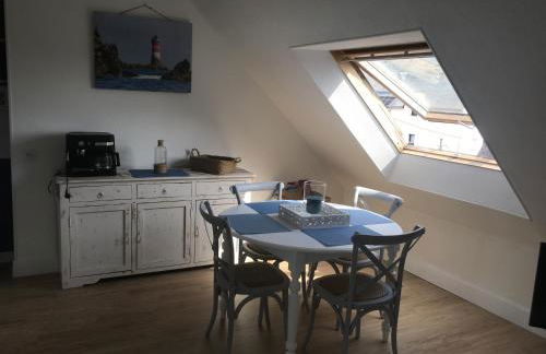 TOUT A PIED ! T2 25m2 - Parking privé - Wifi - Foto 5