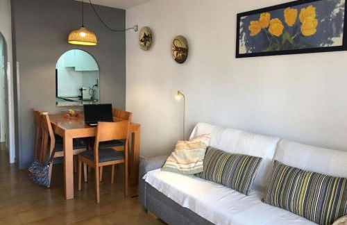 Pis a tocar de la platja amb wifi i parking inclòs - Photo 3