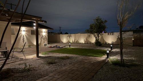 4 Bedrm 2 Ba Office WiFi Hiking House Central Phx - Foto 1, Garden, Garden view