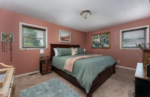 Cozy and Bright 3br apartment 15 min to DT Avl - Foto 15