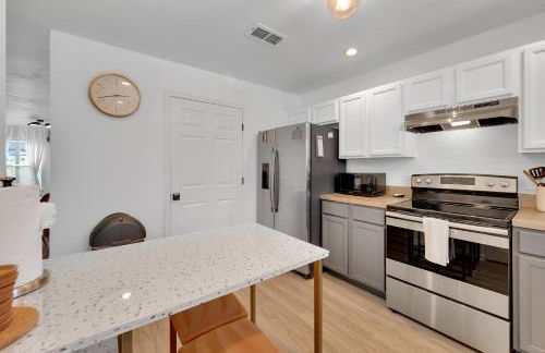 {Hidden Gem} Beach Home Blocks from Ocean +6 Bikes - Foto 42