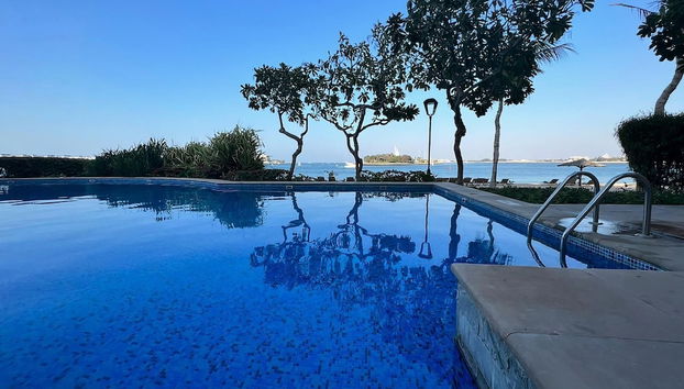 Luxe 1BR w Palm Skyline View Easy Mall Access - Foto 4, Habitación