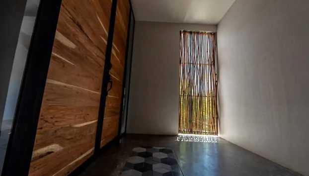 Entrada (vista interior)