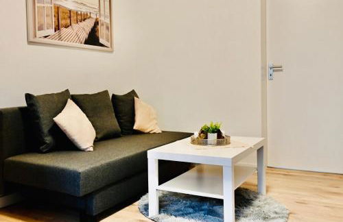 Holiday Home Cologne with Balkon - near KölnMesse - temporary living- - Foto 15