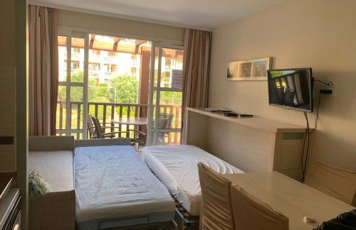 Cap Esterel 2 pièces Climatisé 4-5pers Piscines Parking Draps Wifi - Foto 5