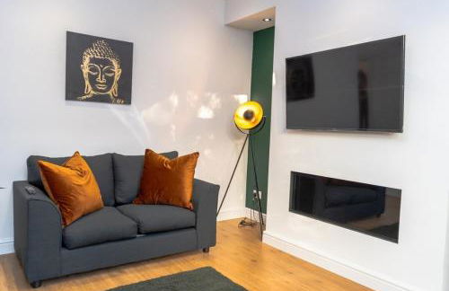 Comfortable 3BR Home, Steps from York Town Centre, Sleeps 6, Free Parking - Foto 13