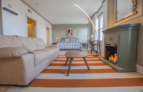 Designer Downtown Condo Suite - Splendid View - Foto 3