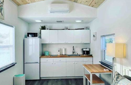 Bo360 Tiny House Unique Country Retreat with Hot Tub - Foto 1