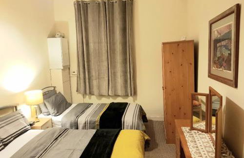 Glen View Apartments - Photo 9