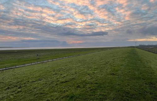 Ferienhaus am Deich mit Küche, Balkon und Smart-TV - Photo 27