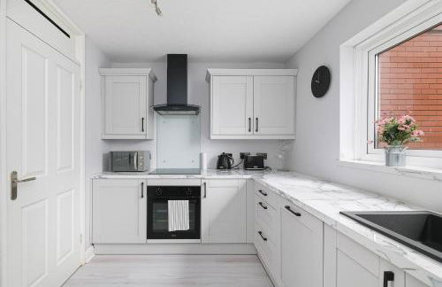 Stylish 1BD Canal-Side Flat with Private Garden - Foto 3