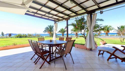 Stunning Beachfront Villa for Rent - Foto 2