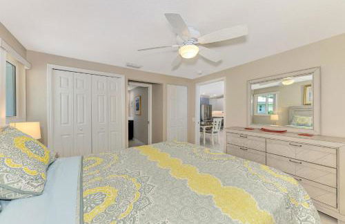 Bikini Tini Time - Foto 36