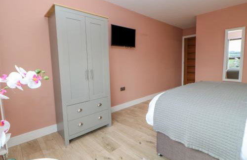 Stackyard - Photo 37