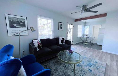 The Downtown Blue Bungalow Escape - Foto 8