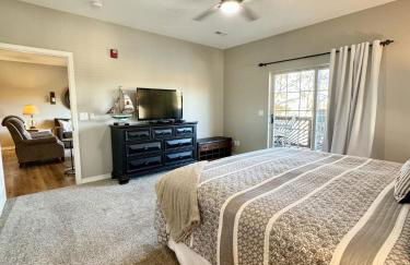 Walk-in level Condo B-6 Near Lake - Foto 13