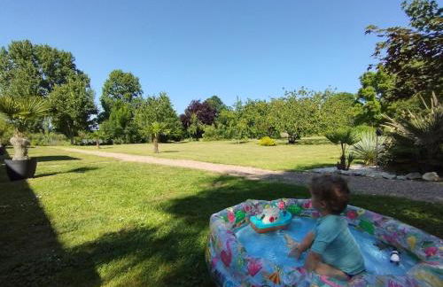 Domaine des Cerisiers - Piste cyclable reliant Honfleur - Parking privé & grand jardin - Foto 24