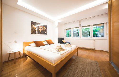 Sleep, Eat, Repeat and Park Your Car in City Center - Foto 23