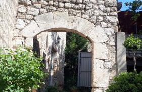 LA GARDE ADHEMAR, L'escalier Médiéval - Foto 38