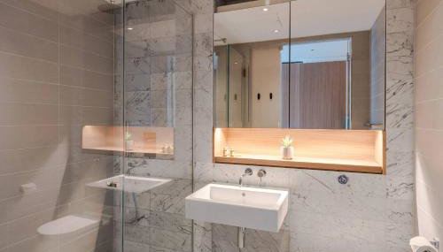 Soho 2-Bed Penthouse - AC - Sleeps 6 - Photo 5