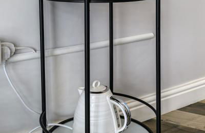 Modern and Stylish 1-Bedroom Guesthouse near M6 J10 Perfect for Business Stays & Couples Free Parking & Wi-Fi - Foto 16