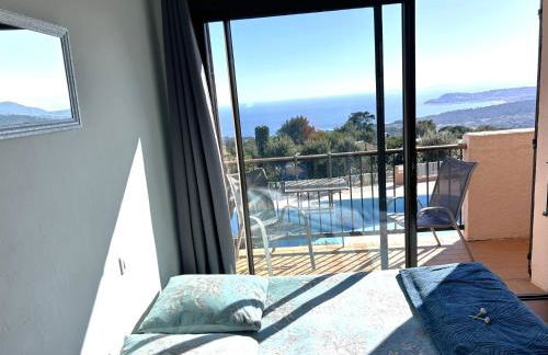 STUDIO POOL HOUSE 2 ETOILES VUE MER PANORAMIQUE AMAZING SEA VIEW WIFI LINGE LINEN INCLUS AIRCONDITIOn - Foto 2