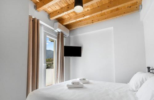 Miralis Apartments - Photo 3