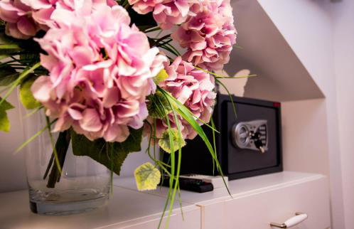 Holiday House Antique - Photo 2