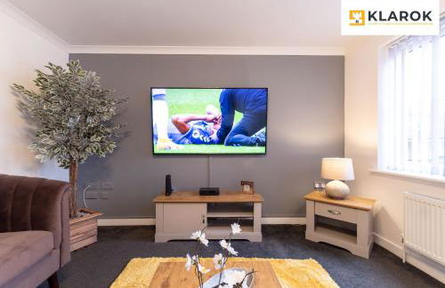 LONG STAYS 30pct OFF - Spacious 4Bed - Sports Channels - Parking By Klarok Short Lets & Serviced Accommodation - Foto 12