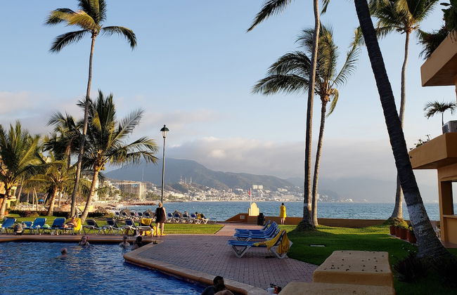 Villa Facing the Beach in a Large Terrace 7 Pools, Tennis Courts, 247 Security - Foto 23