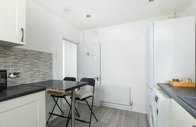 Skyvillion - 2bed House W Grdn&parking In Hatfield - Photo 7