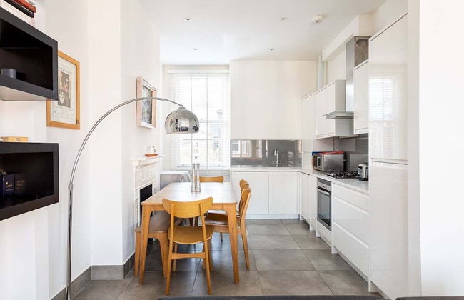 Spacious Apartment Near Portobello Road - Photo 14